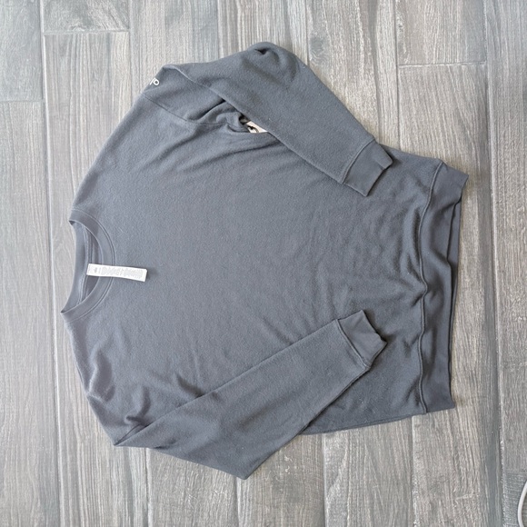 ALO Soho Pullover in Anthracite - Picture 5 of 7